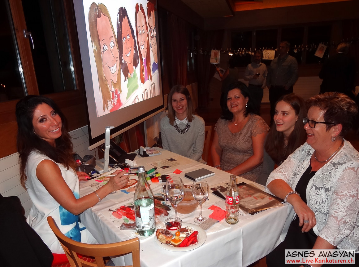 Live portrait at the event table